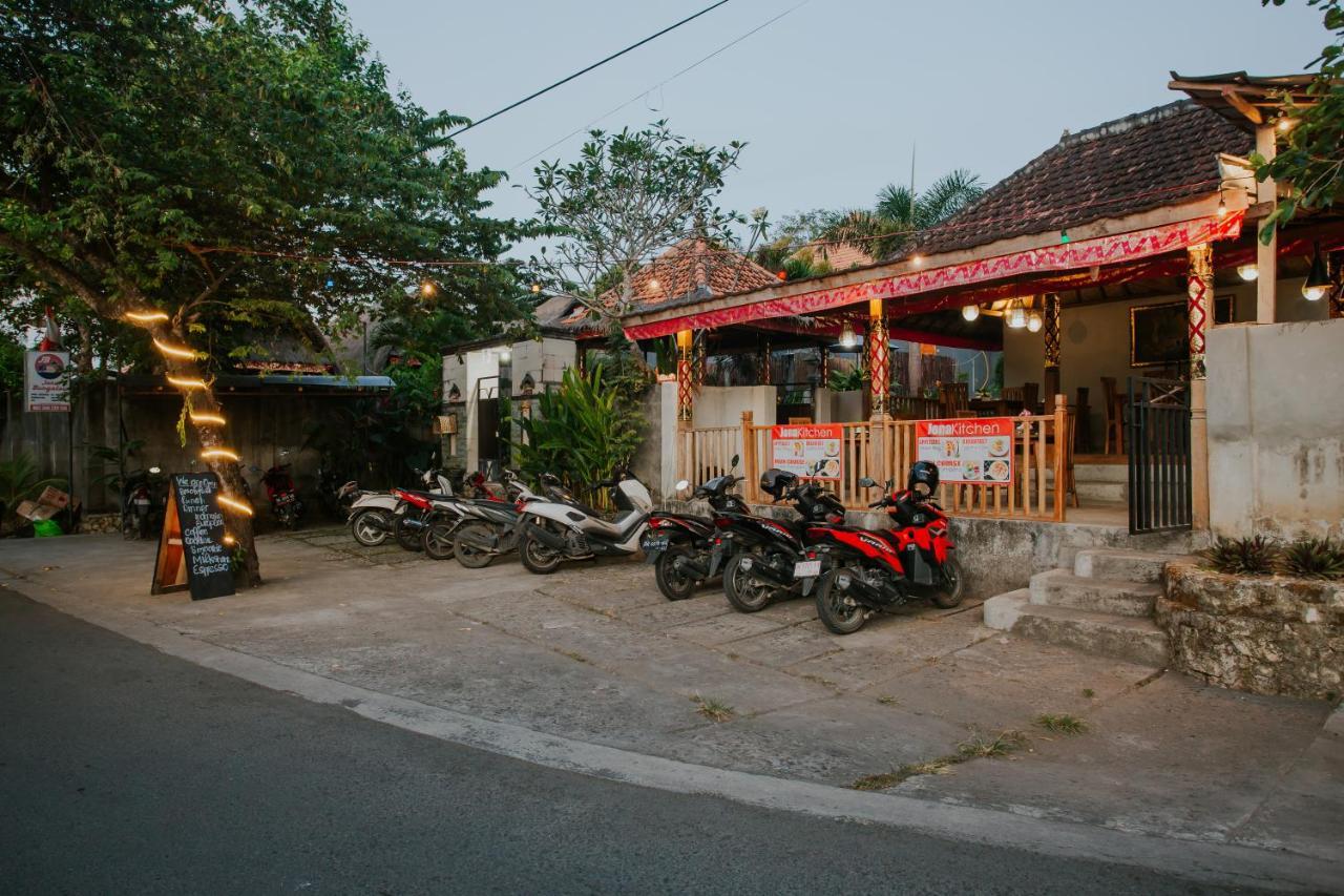 Jona Bungalow Hotel Toyapakeh Exterior photo